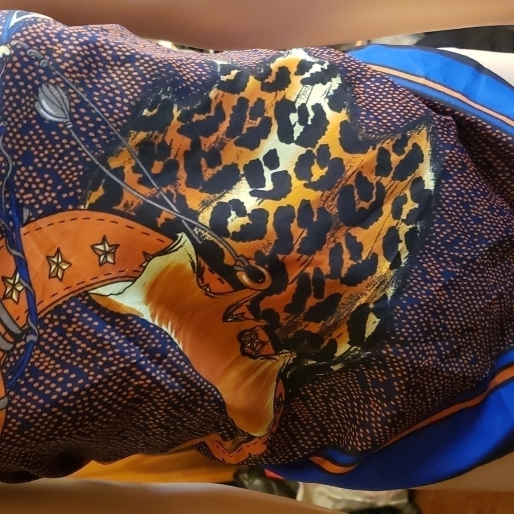 SCARF multicolor (Hermes vibe or LR polo) - Picture 6 of 7